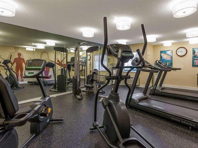 Mainstay Suites Detroit Фармингтон-Хиллз Экстерьер фото